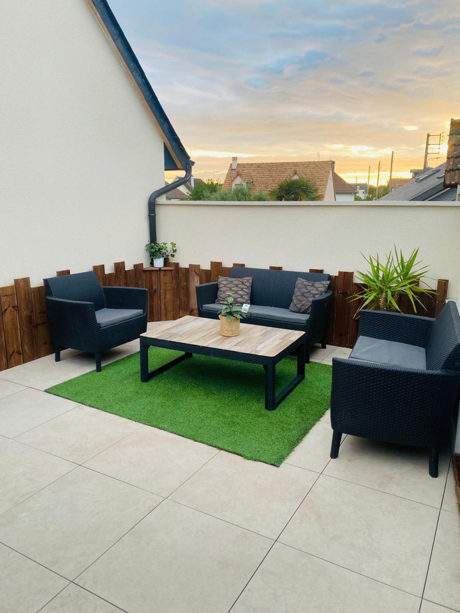 Maison De Ville Avec Terrasse Lion-sur-Mer Exterior foto